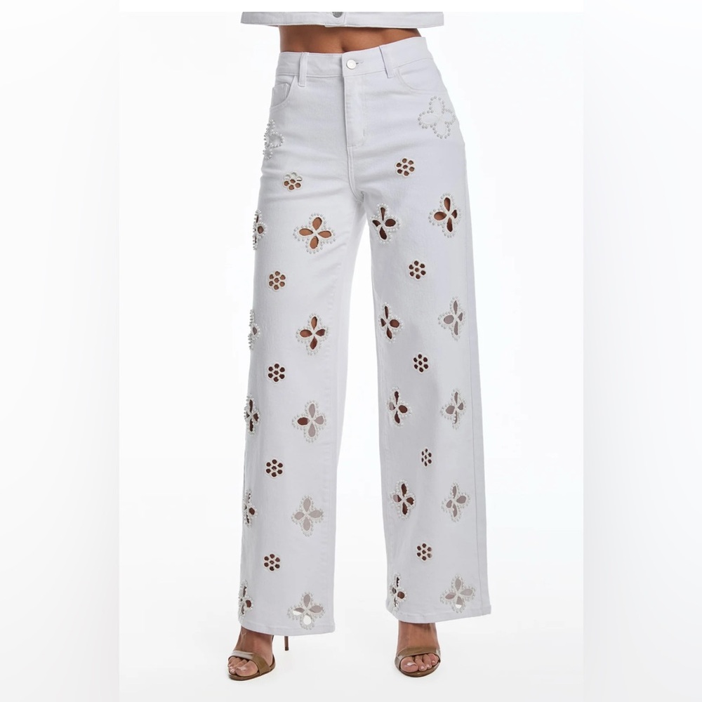 Noli White Floral Cutout Flare Jeans